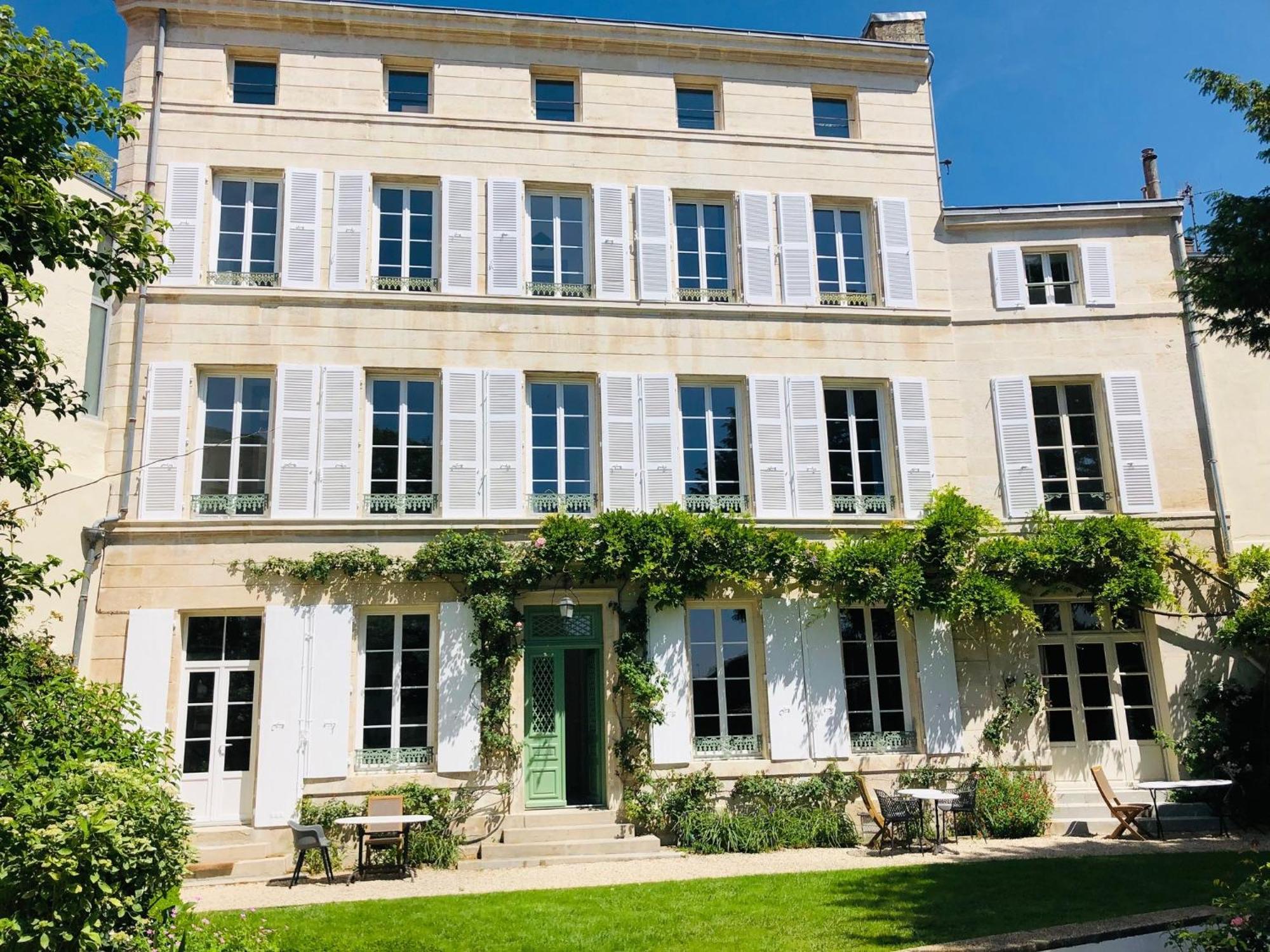 L'Hotel Particulier Du 12 Niort Exterior photo